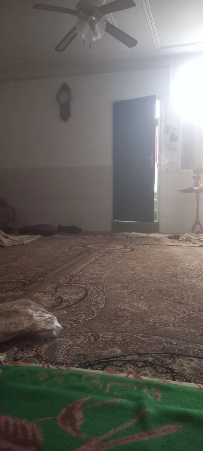 منزل مسکونی دو طبقه نیم