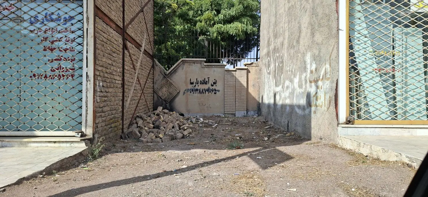 ۴۴ متر زمین در بازارچه مروارید
