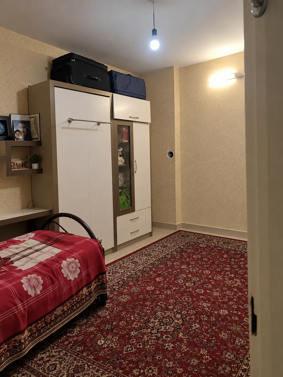 اپارتمان تک واحدی