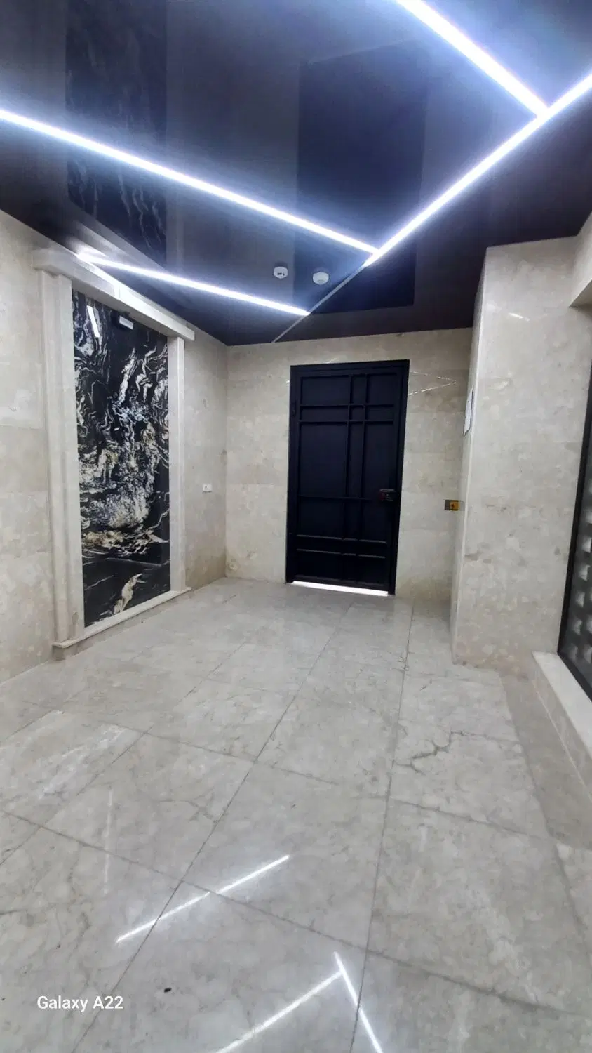 فروش آپارتمان ۱۳۰متری ۳خواب در خ شهابی.