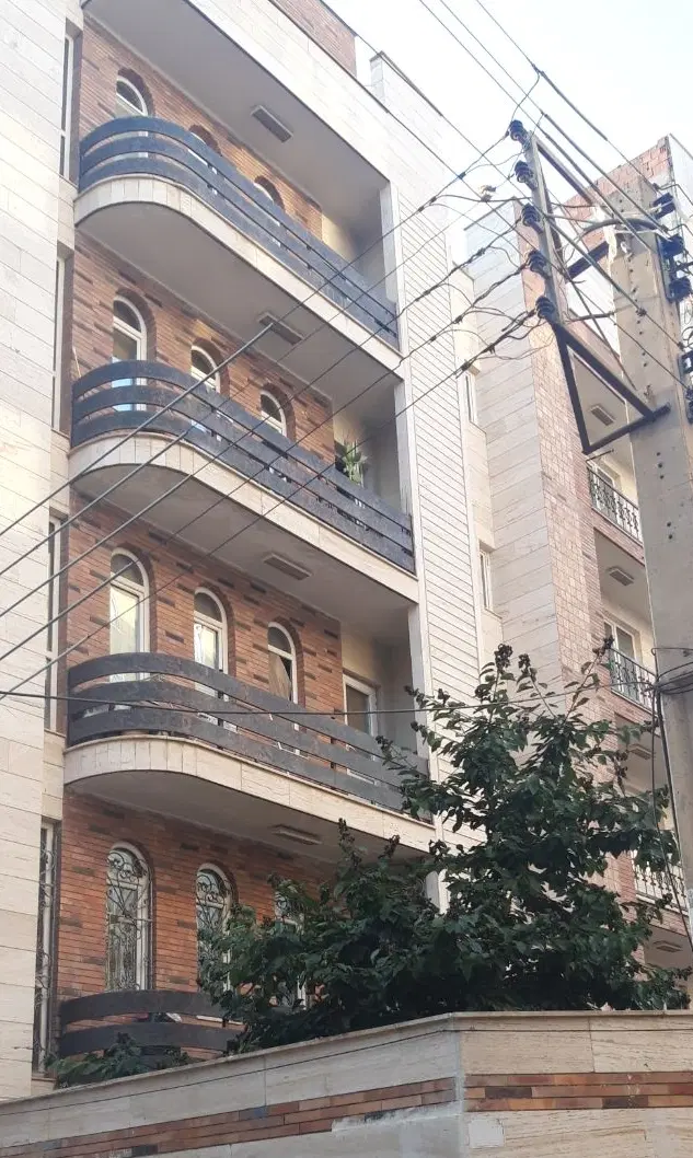فروش یک واحد آپارتمان ۱۳۳ متری