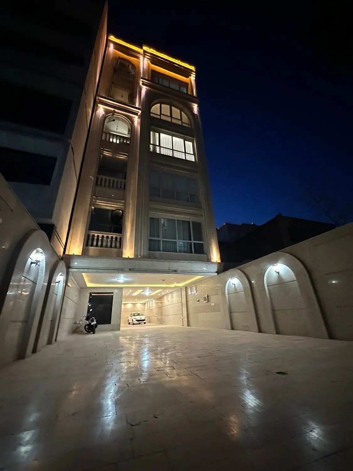 135متر‌ سه خواب تکواحدی حافظ۱۹
