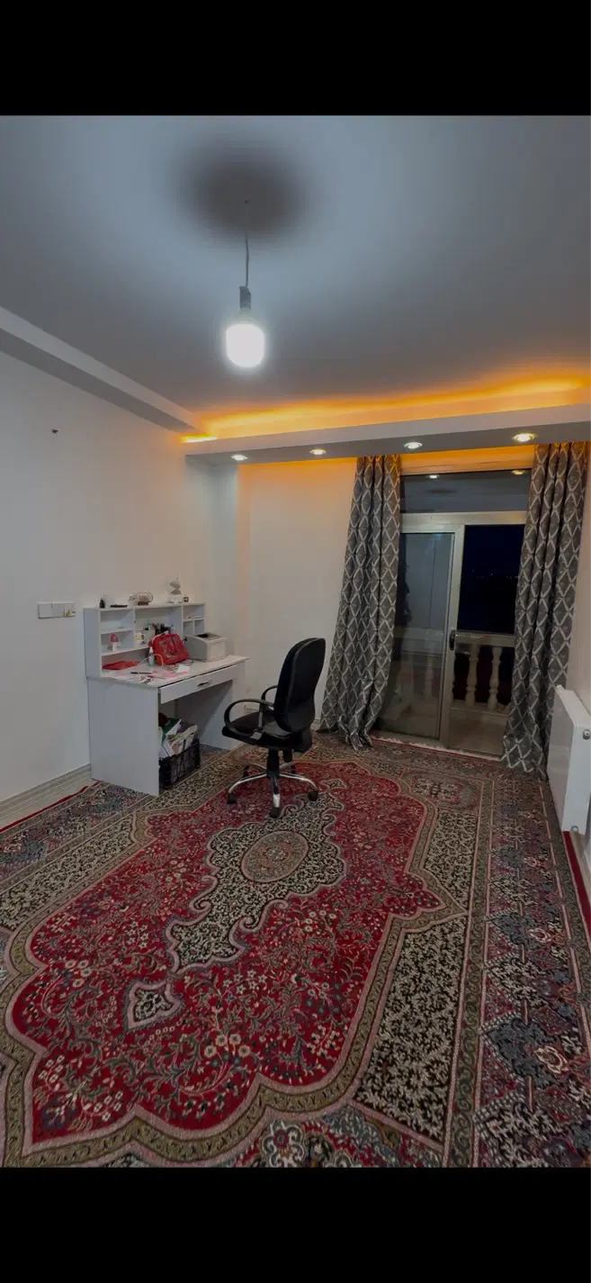 اپارتمان تک واحدی ۳ خواب