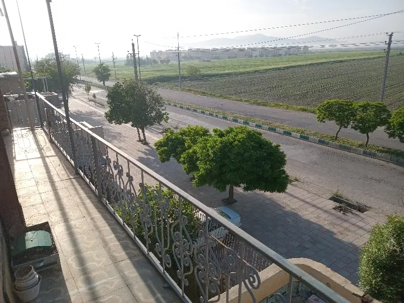 خانه مسکونی زیر هشتاددستگاه کوی ششم دوبر در 3 طبقه
