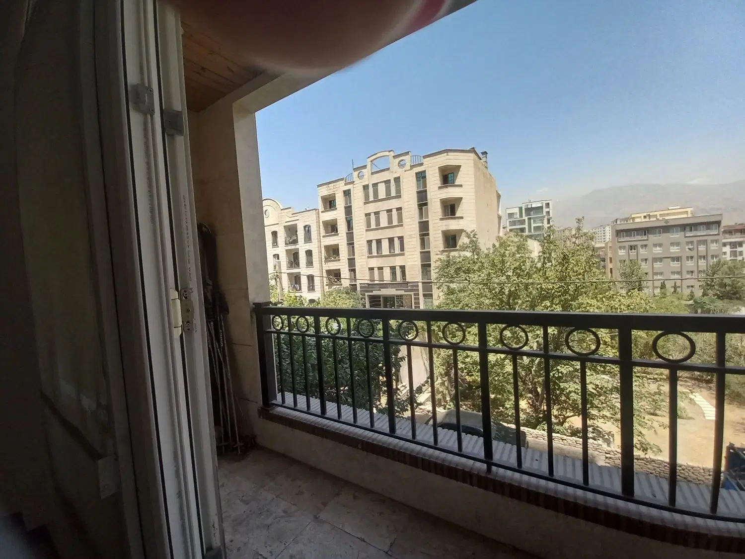 ۱۲۸ متر ۲ و ۳ خوابه، شیان و ازگل