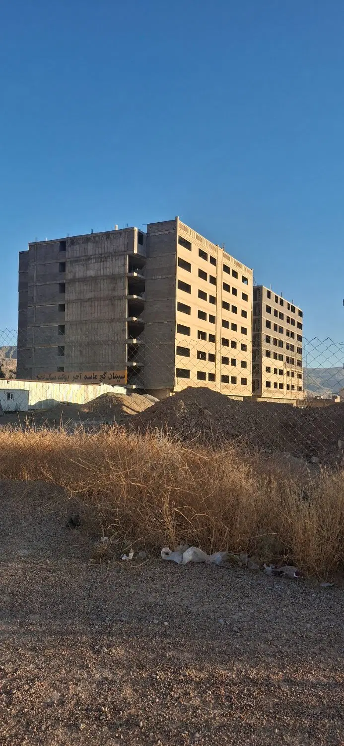 زمین ۸۰۰۰ متری بر کمربندی شیراز