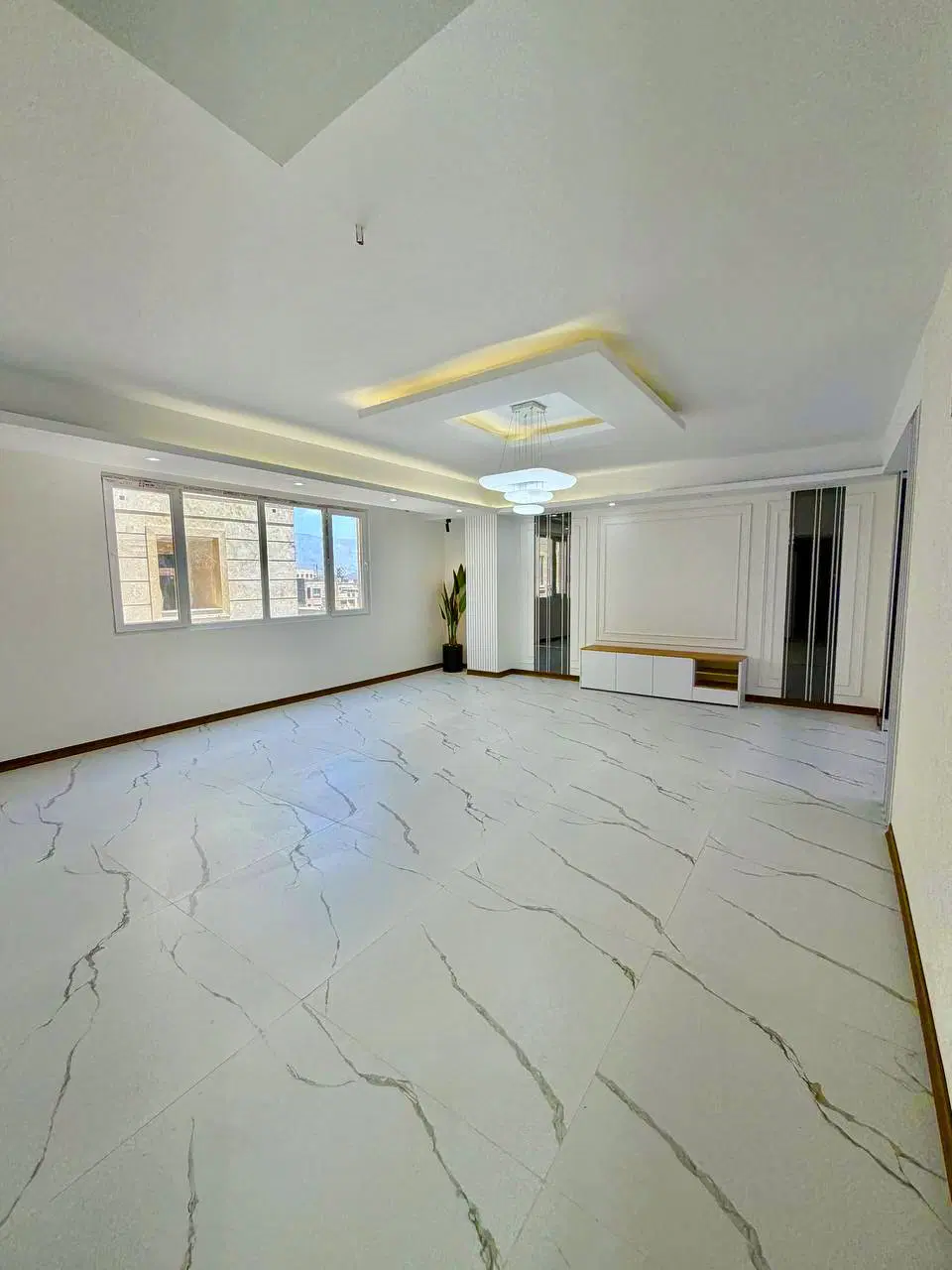 ۶۶متر _ آسانسور پارکینگ فول _ سالن پنجره خور