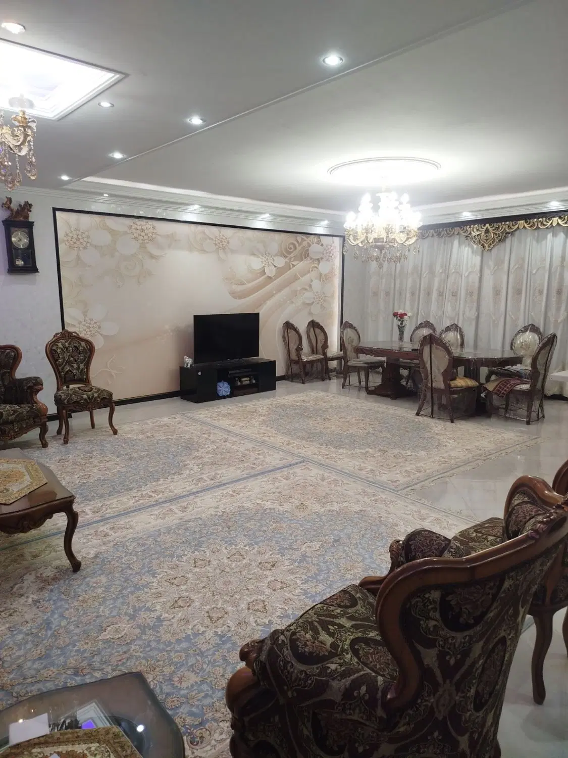 واحد ۸۰متری ۸ سال فروشی پارکینگ آسانسور