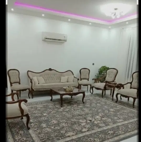 همخونه خانم