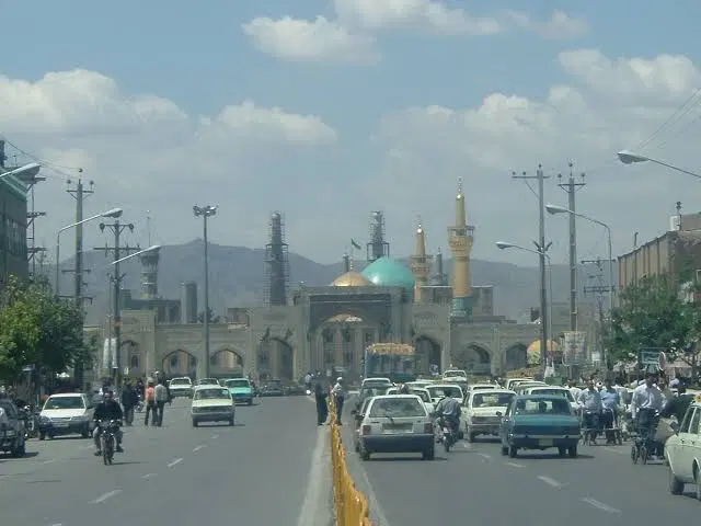 مغازه نزدیک حرم