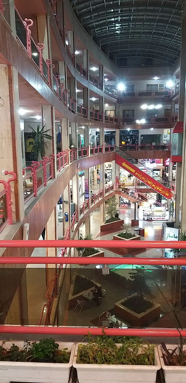 مغازه ۱۷ متری نهارخوران پاساژ زرتشت