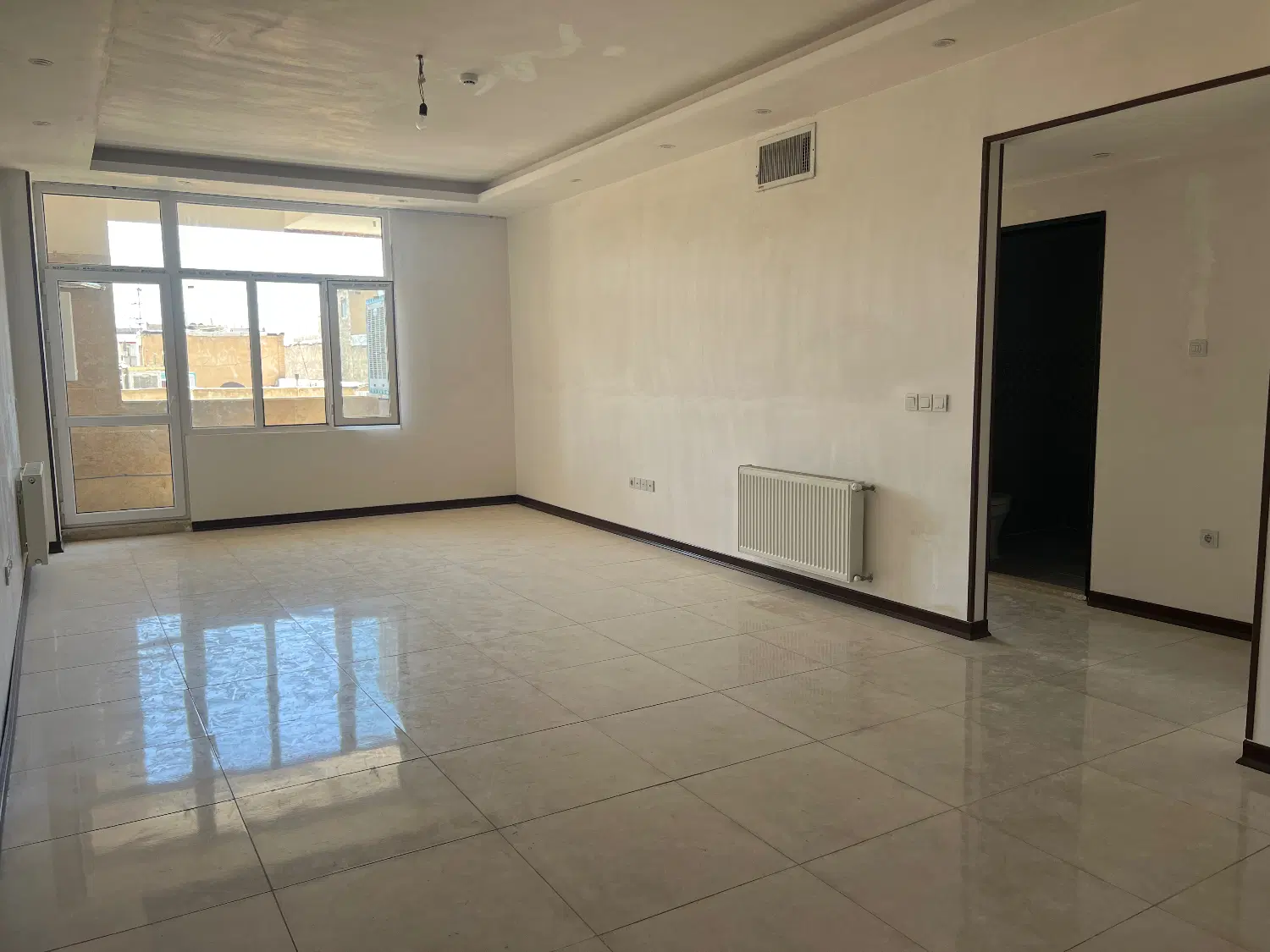 ۷۷  متر روبه نما