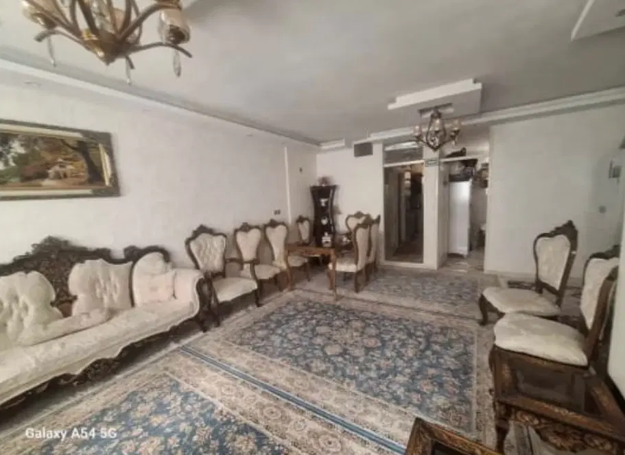 مسعودیه،۷۰متر،کاملا بازسازی شده،شیک و درخشان