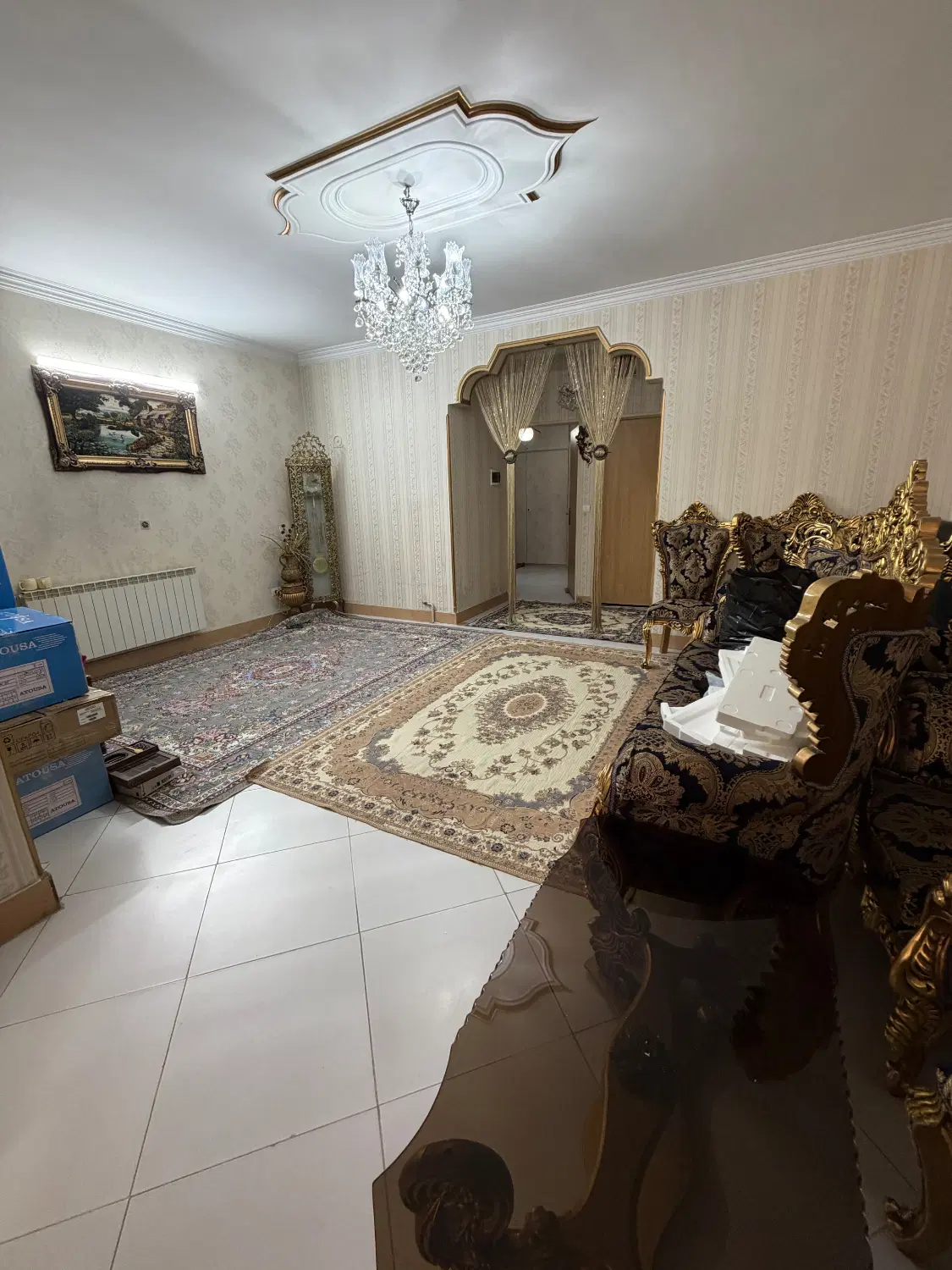 فرصت عالی خرید ۷۴ متر دوخوابه  با پارکینگ و انباری