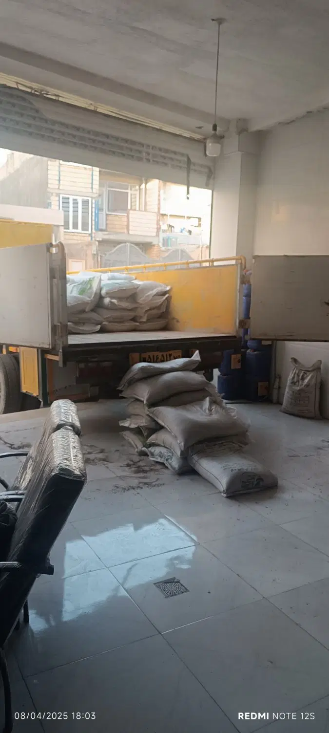 انبار .مغازه یا سوله