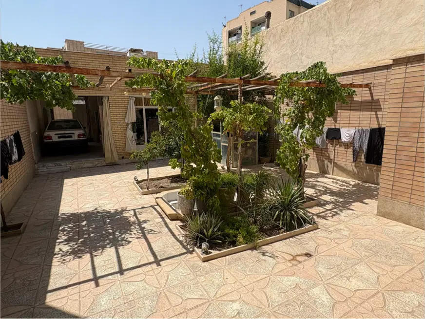 ویلایی پلاک سوم ابن سینا