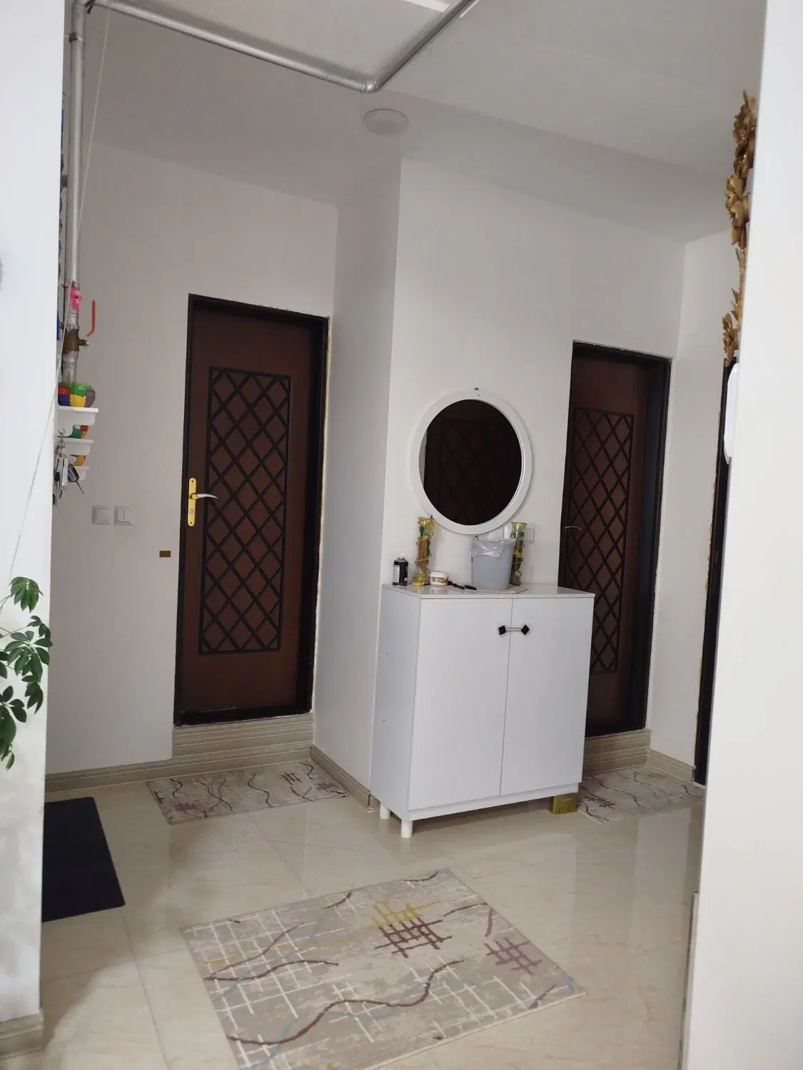 اجاره یک طبقه مسکونی تک واحدی در اول محله سرچنار