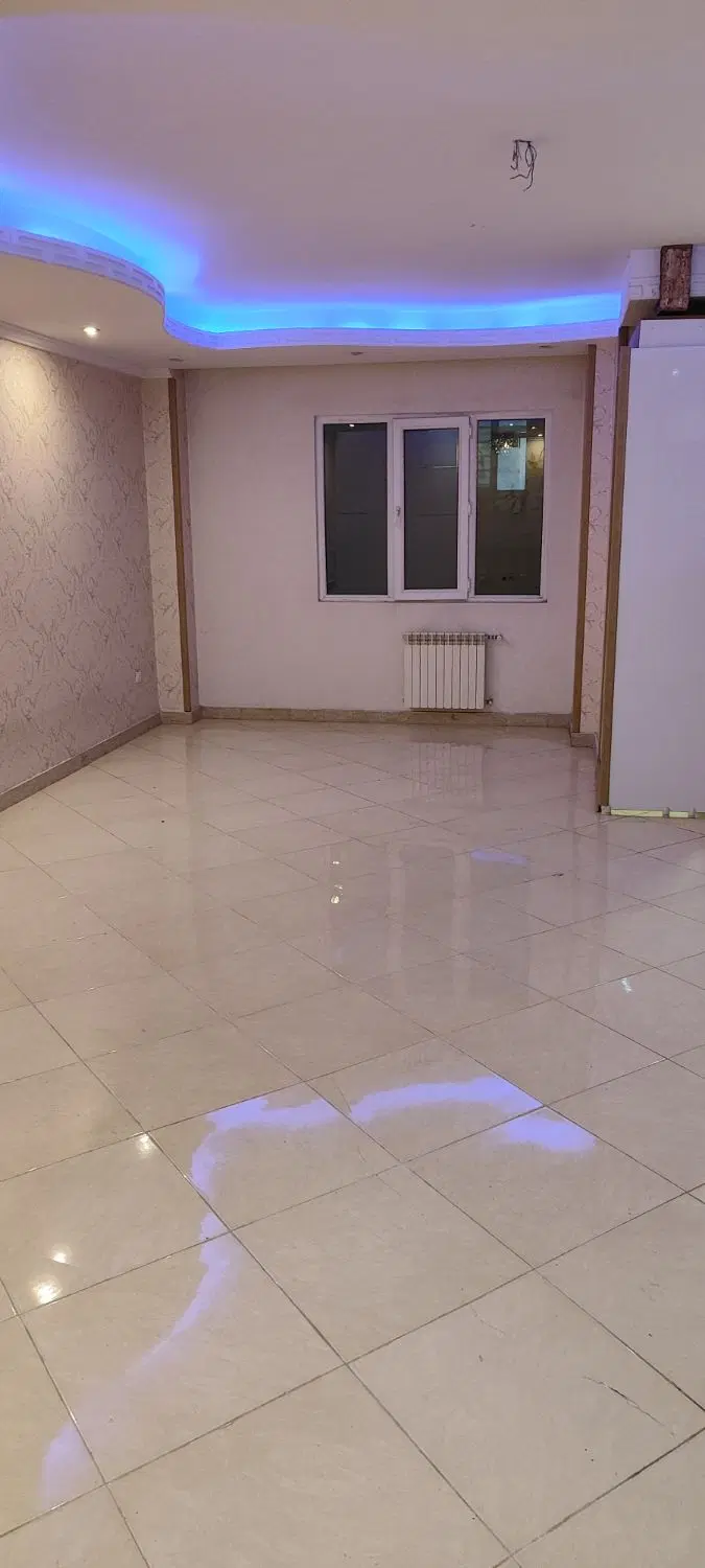 ۹۶ متر طبقه سوم تک واحدی آسانسوردار