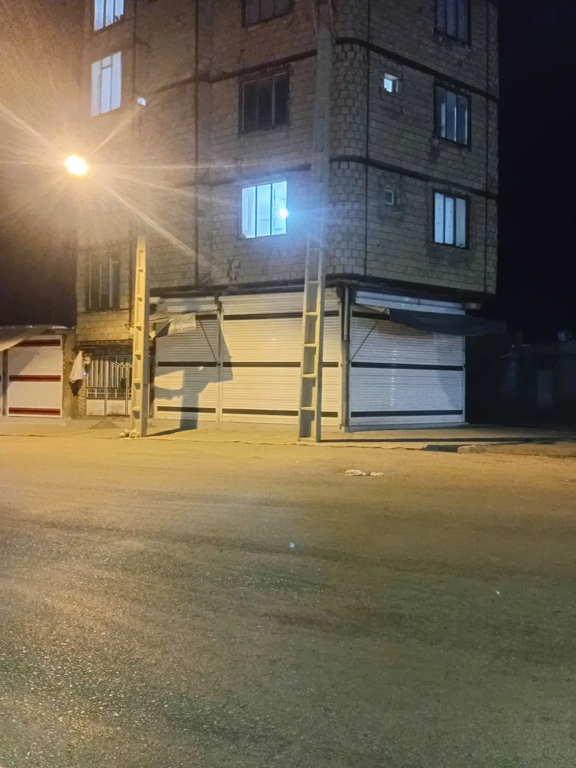 مغازه خیابان مطهری