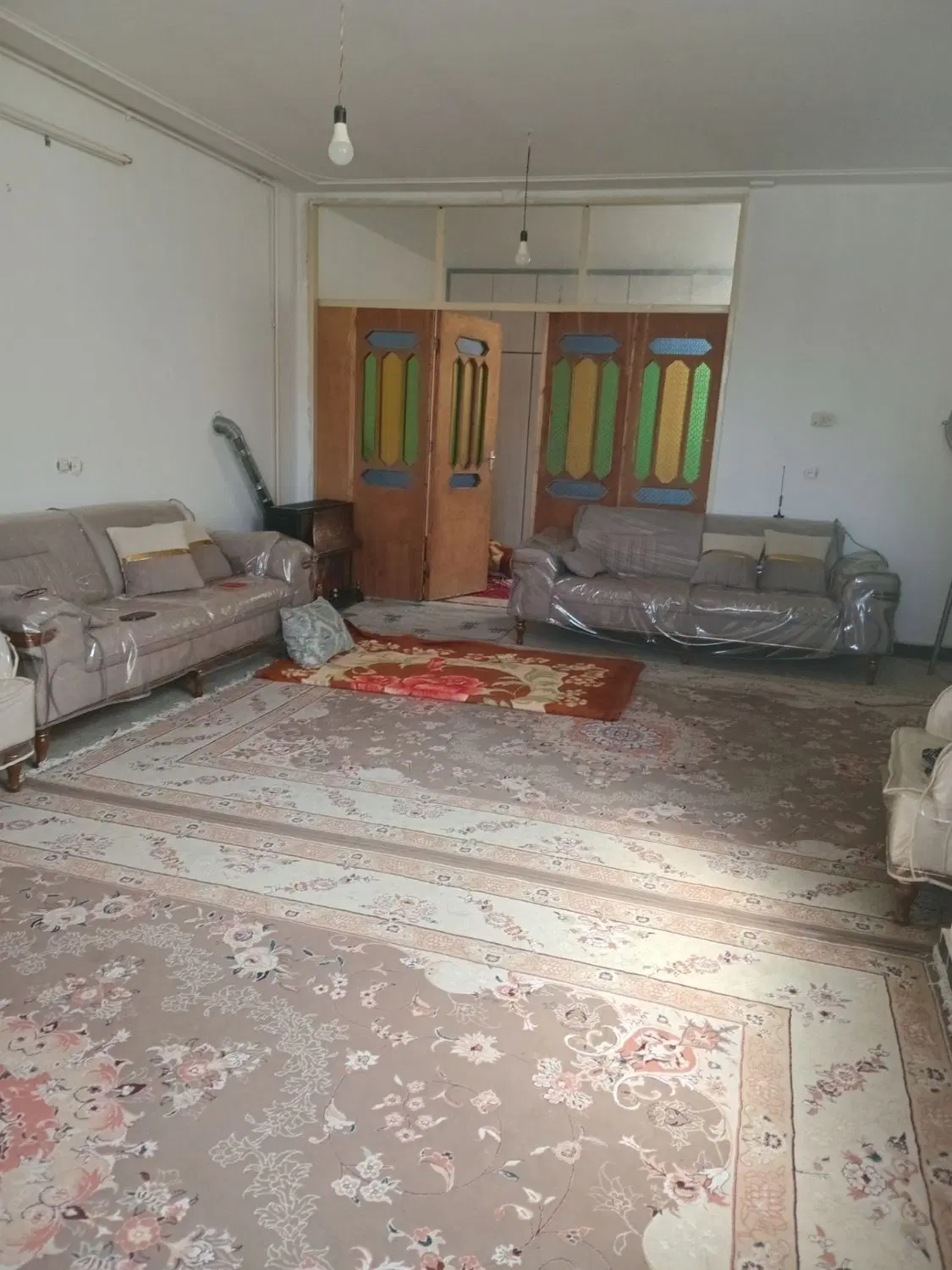 اجاره  منزل مسکونی(طبقه بالا)