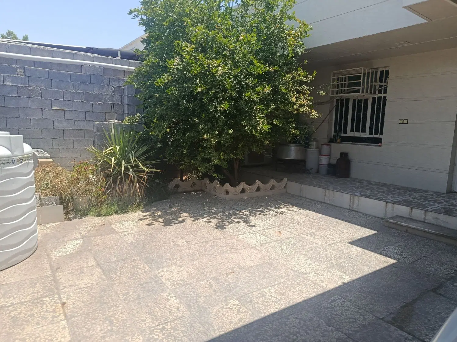 خانه شهرک زیتون