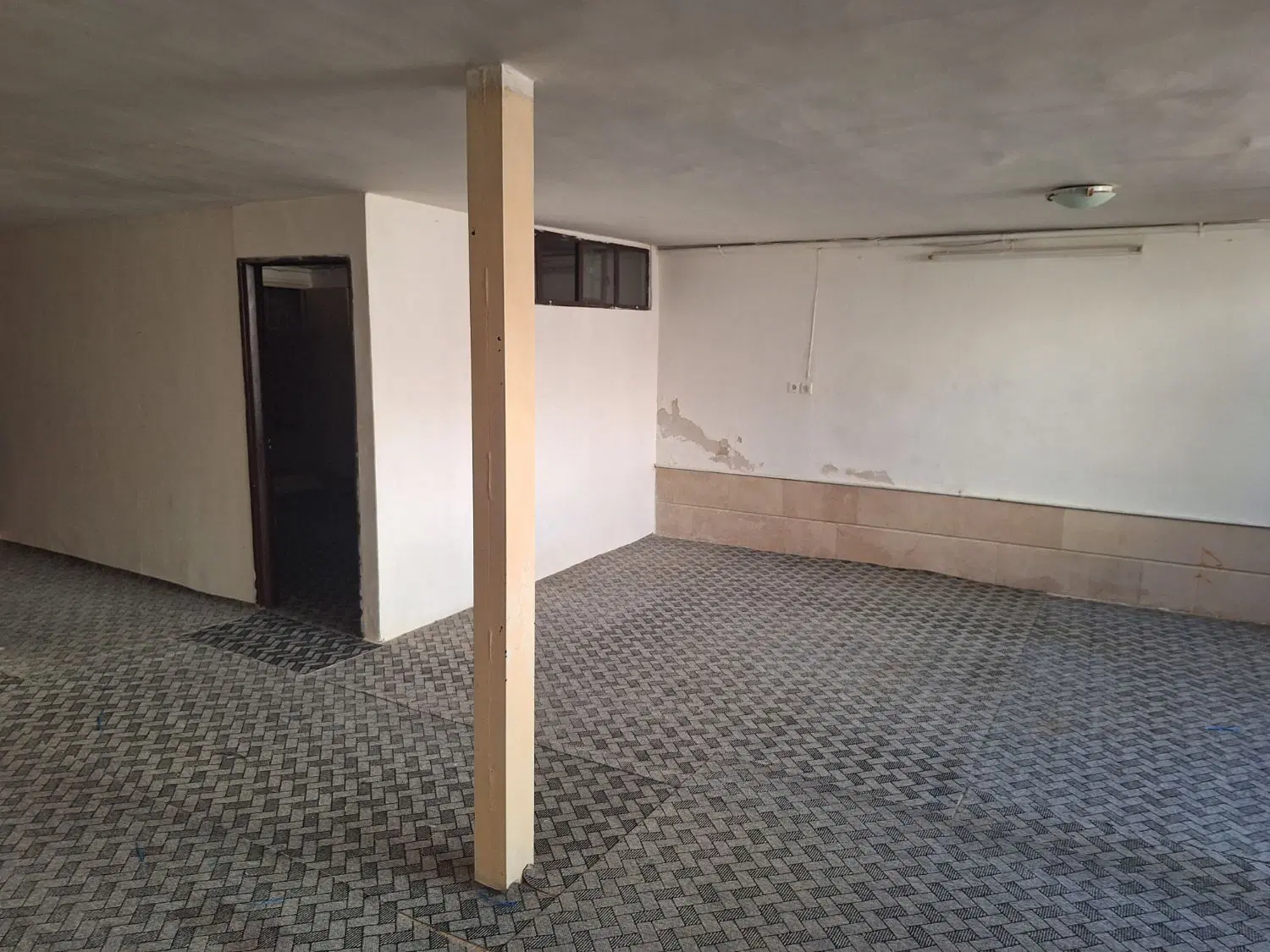 منزل ویلایی زیرزمین بزرگ ودلباز سقفبلند نزدیکبهحرم