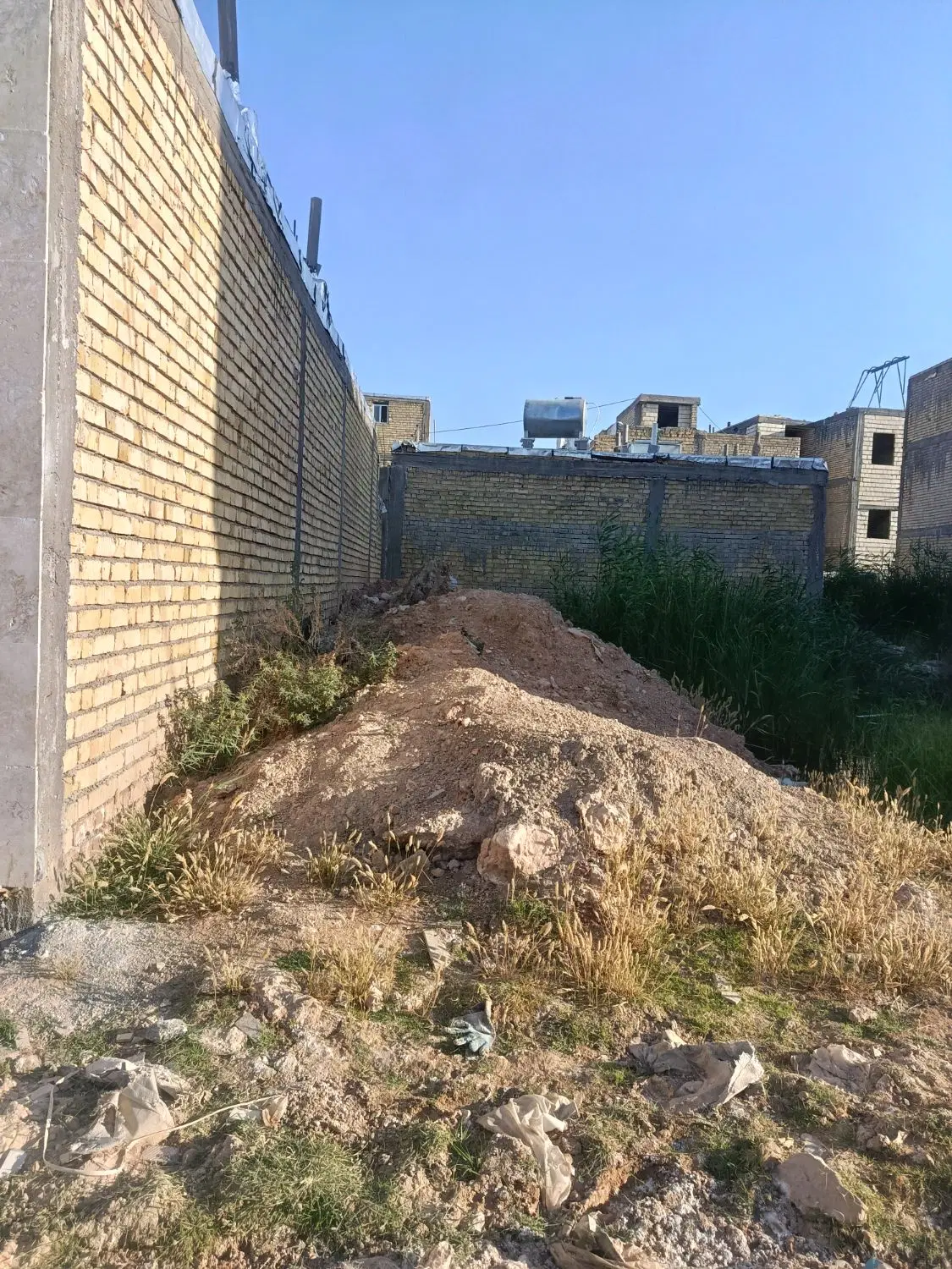 زمین 90 متر کرونی ملکی