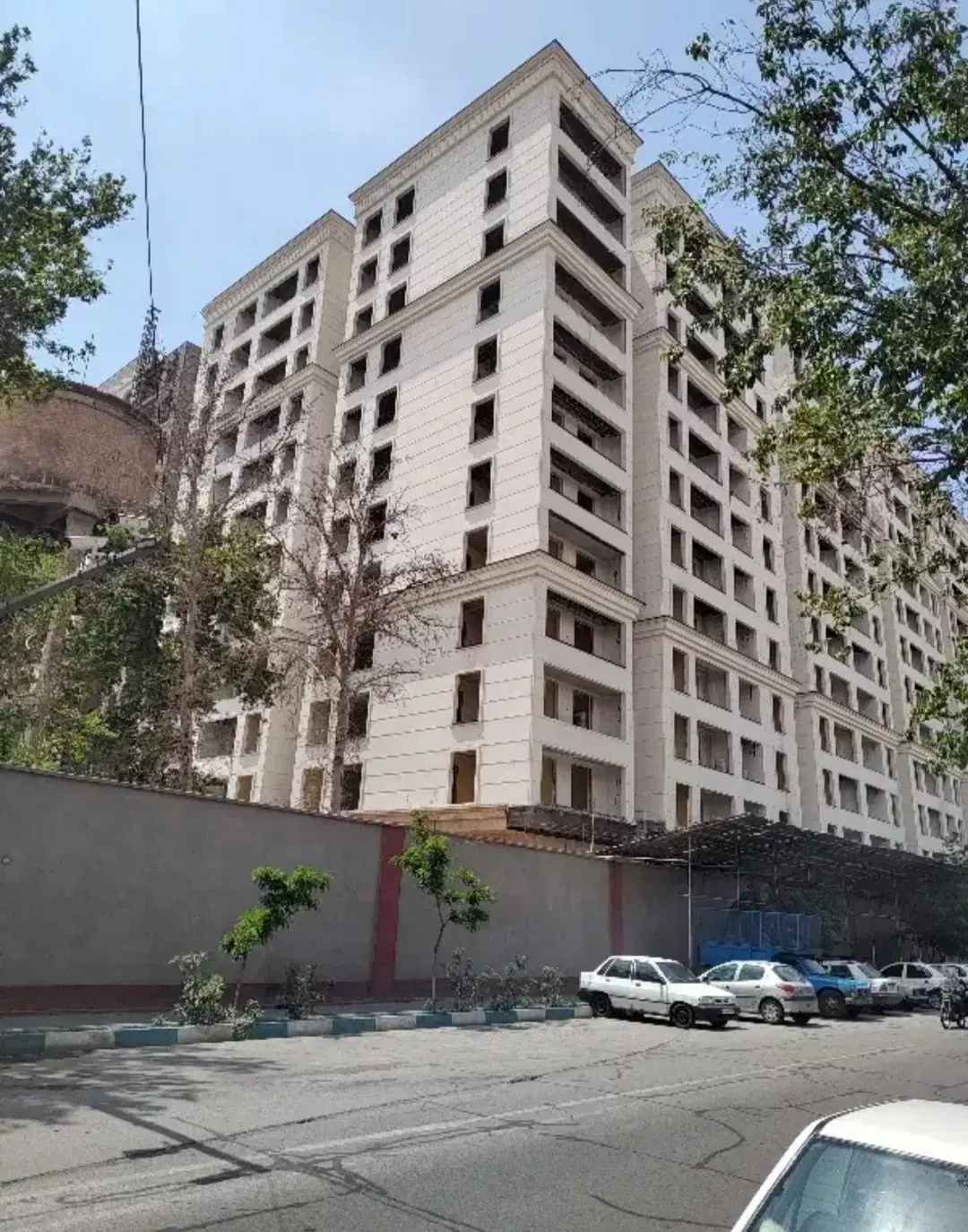 فروش سهام نگین پیروزی