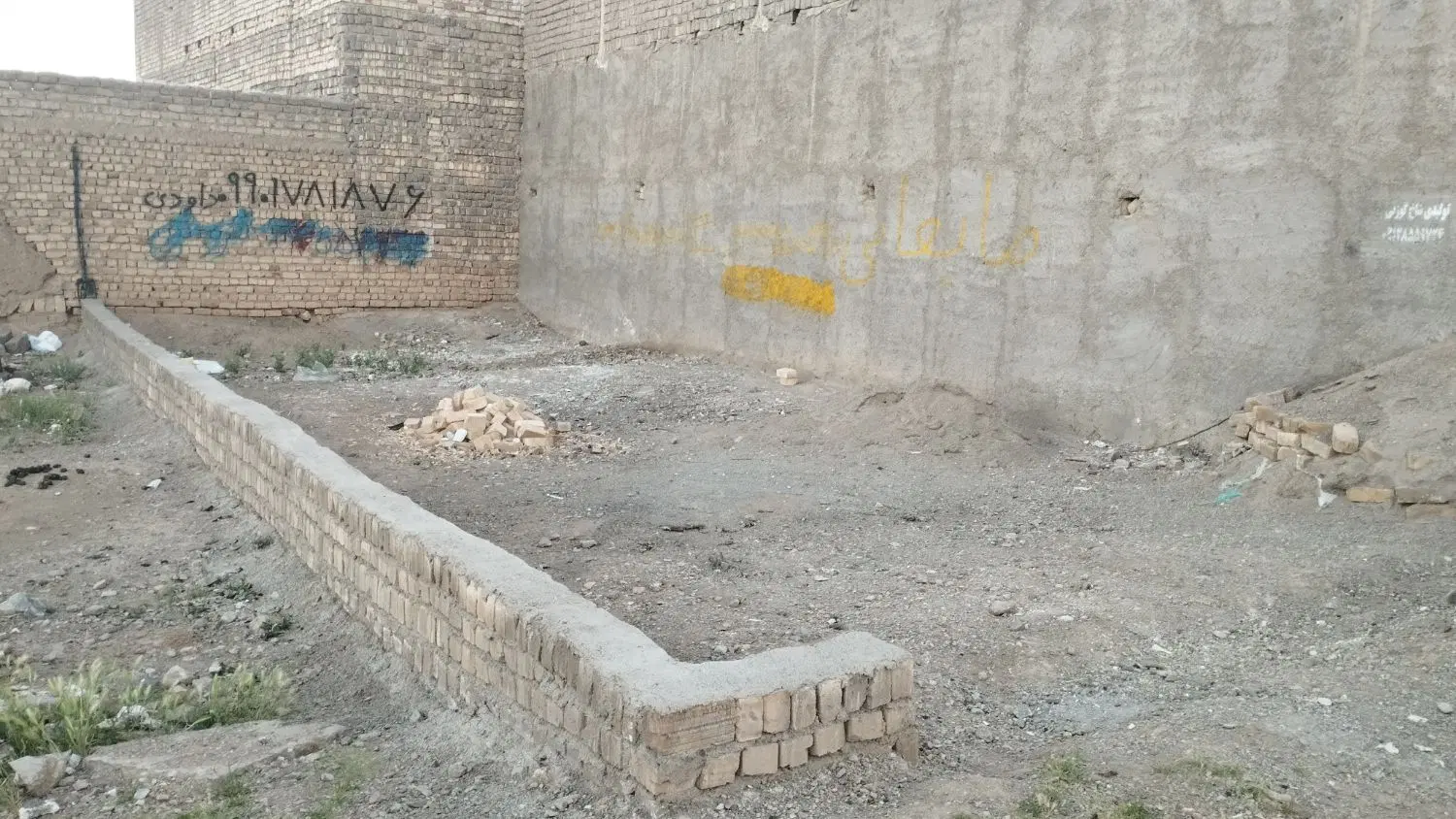 زمین عباس آباد