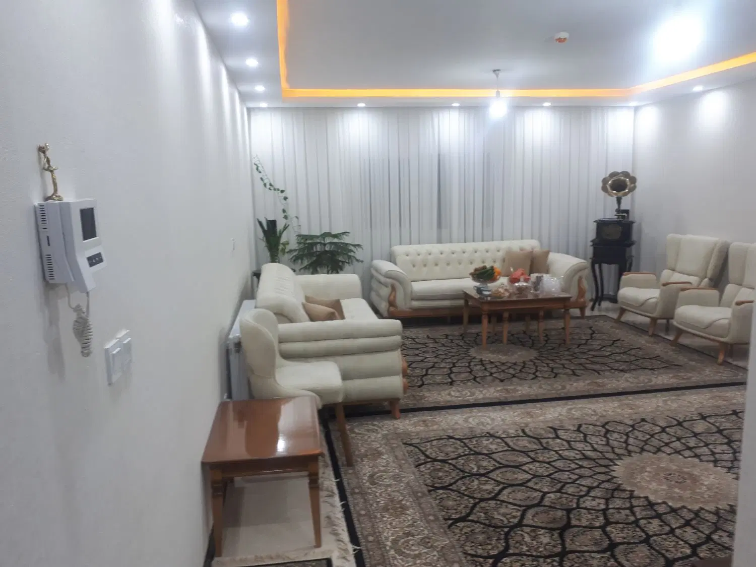 آپارتمان خوش نقشه ۹۲متری