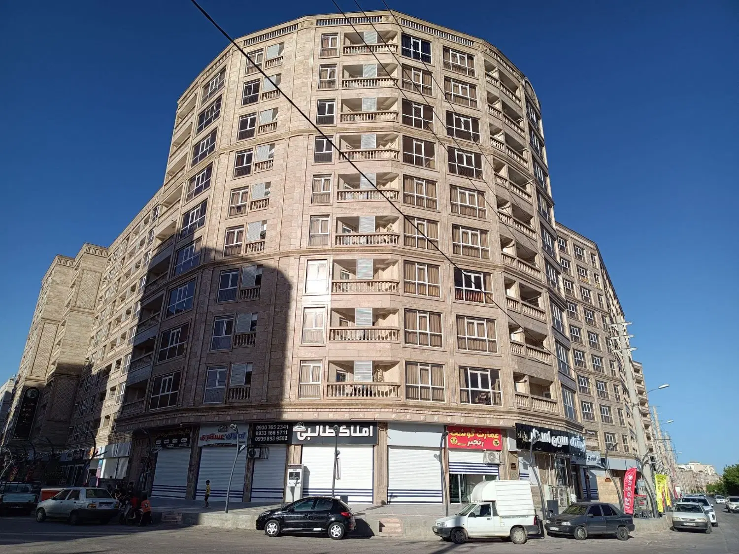 مغازه رهن واجاره بر بلوار طلاییه
