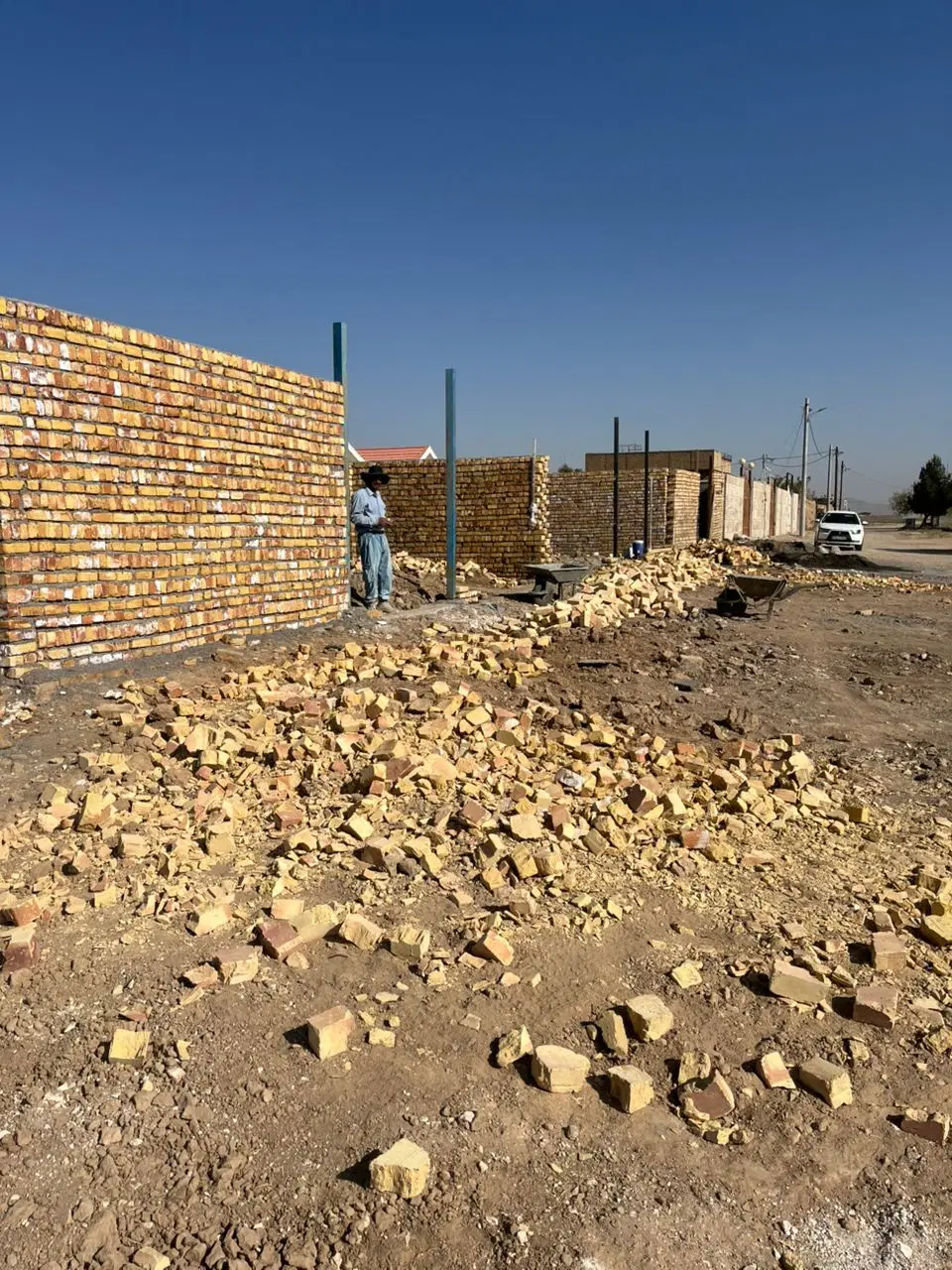 22200زمین صنعتی فقط فقط متری ۲۵۰۰ آب برق گاز