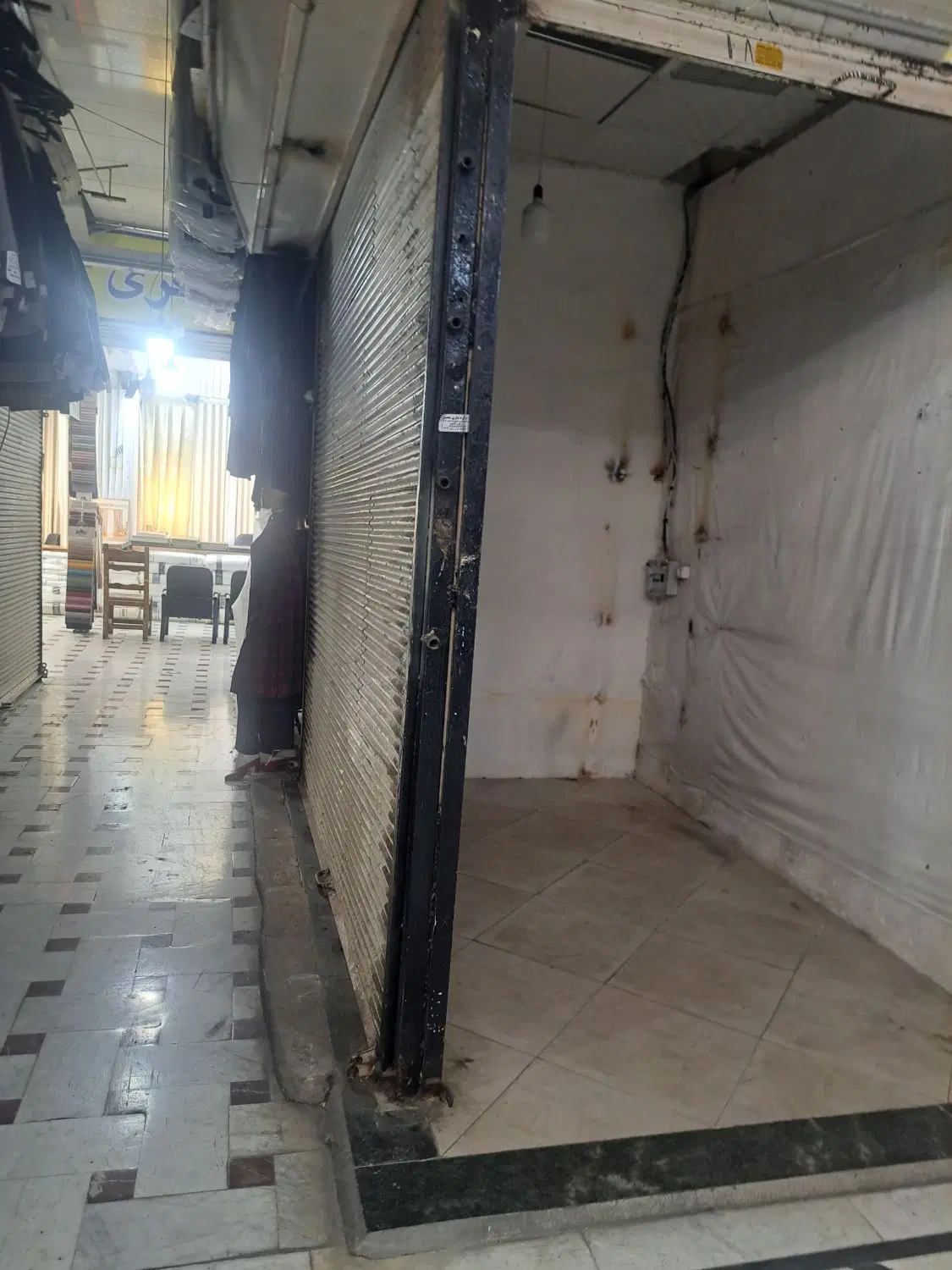 مغازه اجاره ای در بازار انقلاب کرج