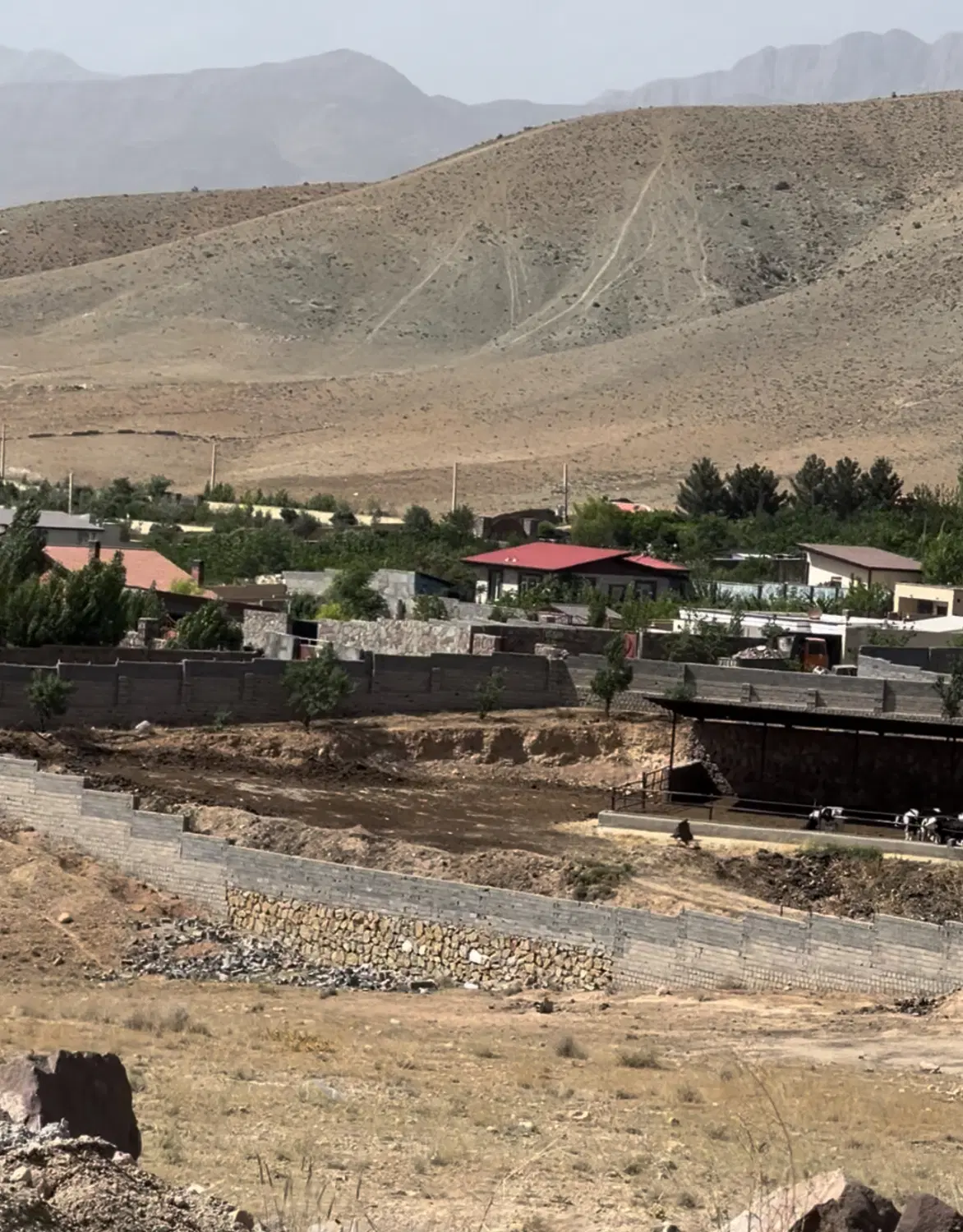 ۳۰۰ متر زمین در مهراباد زیبادشت شمالی