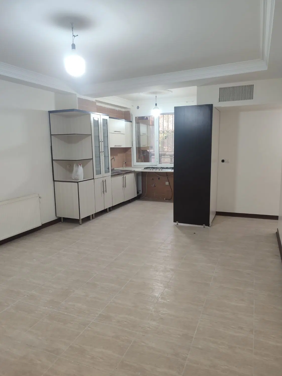 64 متراپارتمان مالک هستم