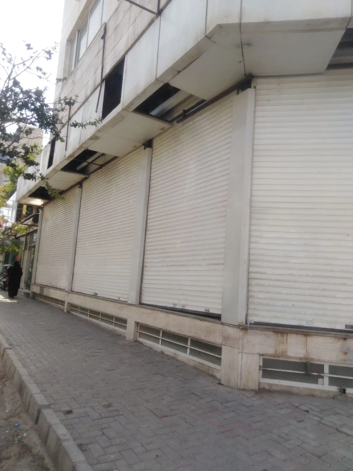مغازه 240متری.تجاری دائم مغازه