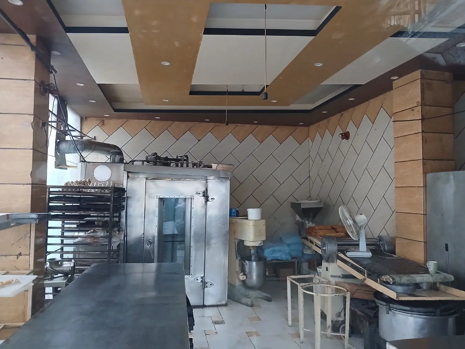 فروش مغازه ۴۰ متری با مالکیت