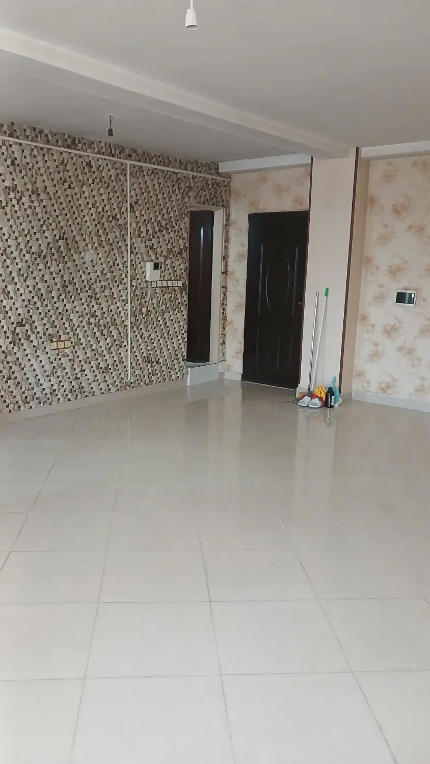 آپارتمان ۸۷ متری سنددار  .خیابان فارابی