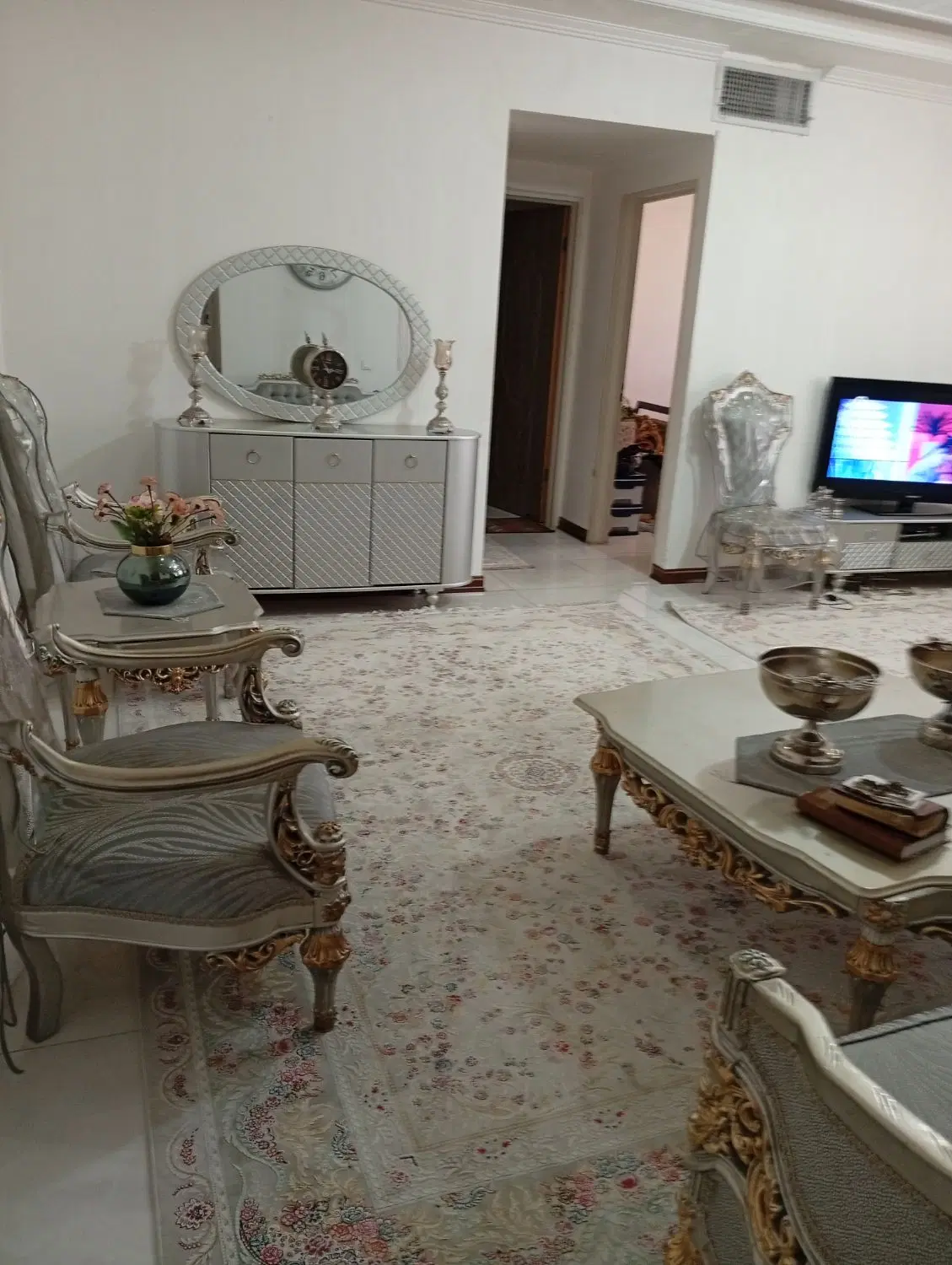 آپارتمان ۸۲متری  دوخوابه سه سال ساخت