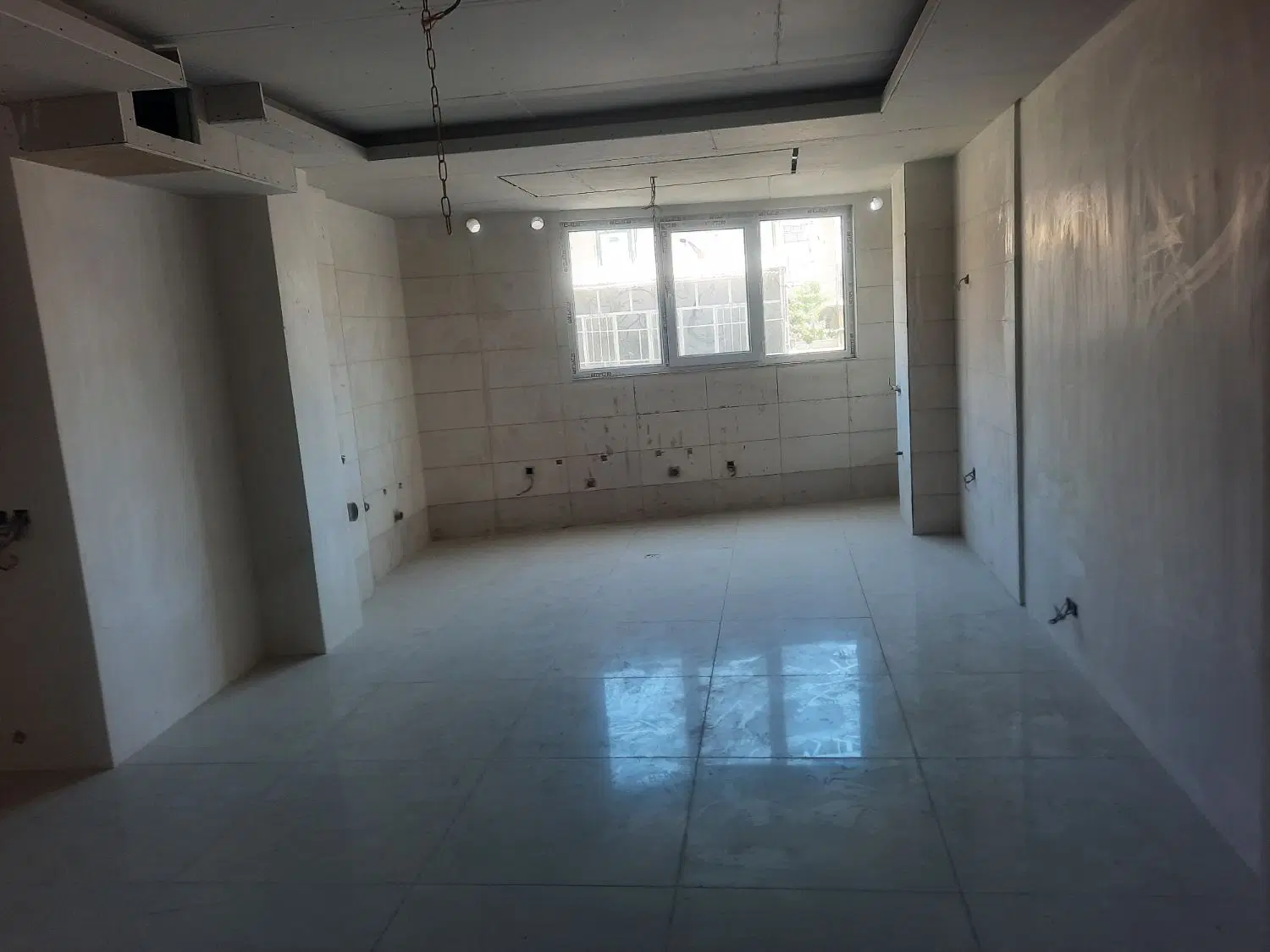اپارتمان ۶۵ متری .یکخوابه .فول .طبقه اول