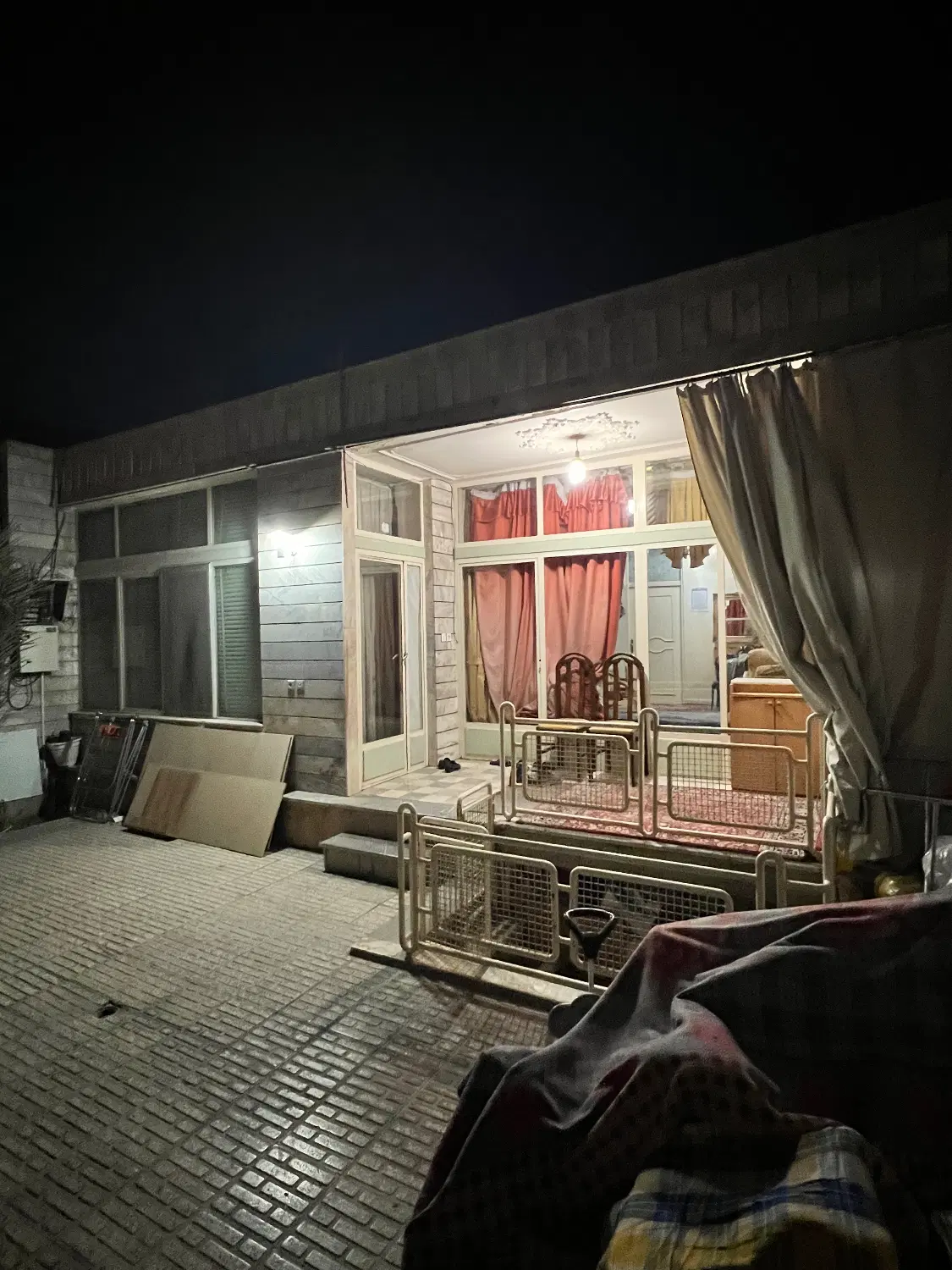 دو نبش طلایی۱۳۴ متر فرصت ناب برای ساخت و سود بالا