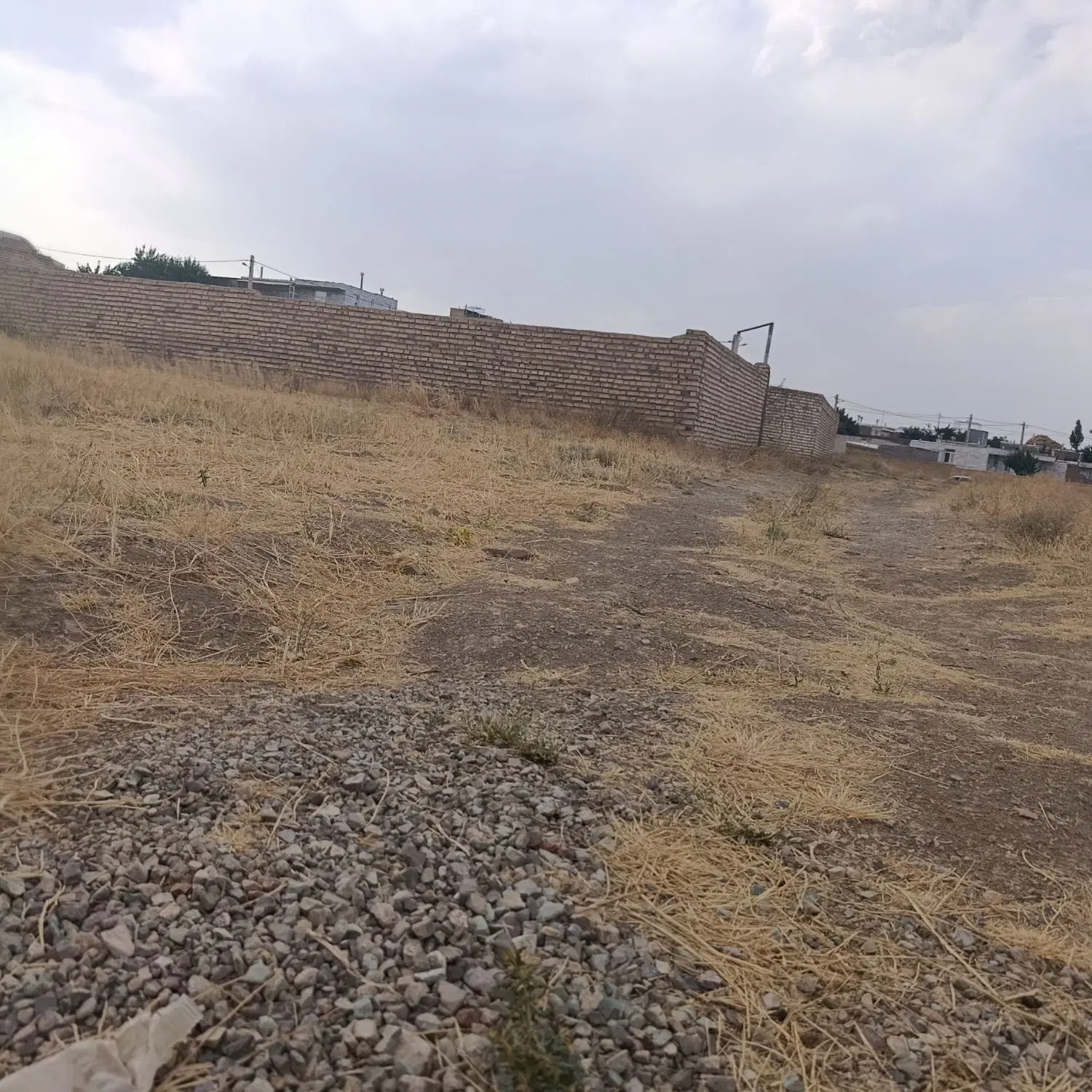 زمین مسکونی