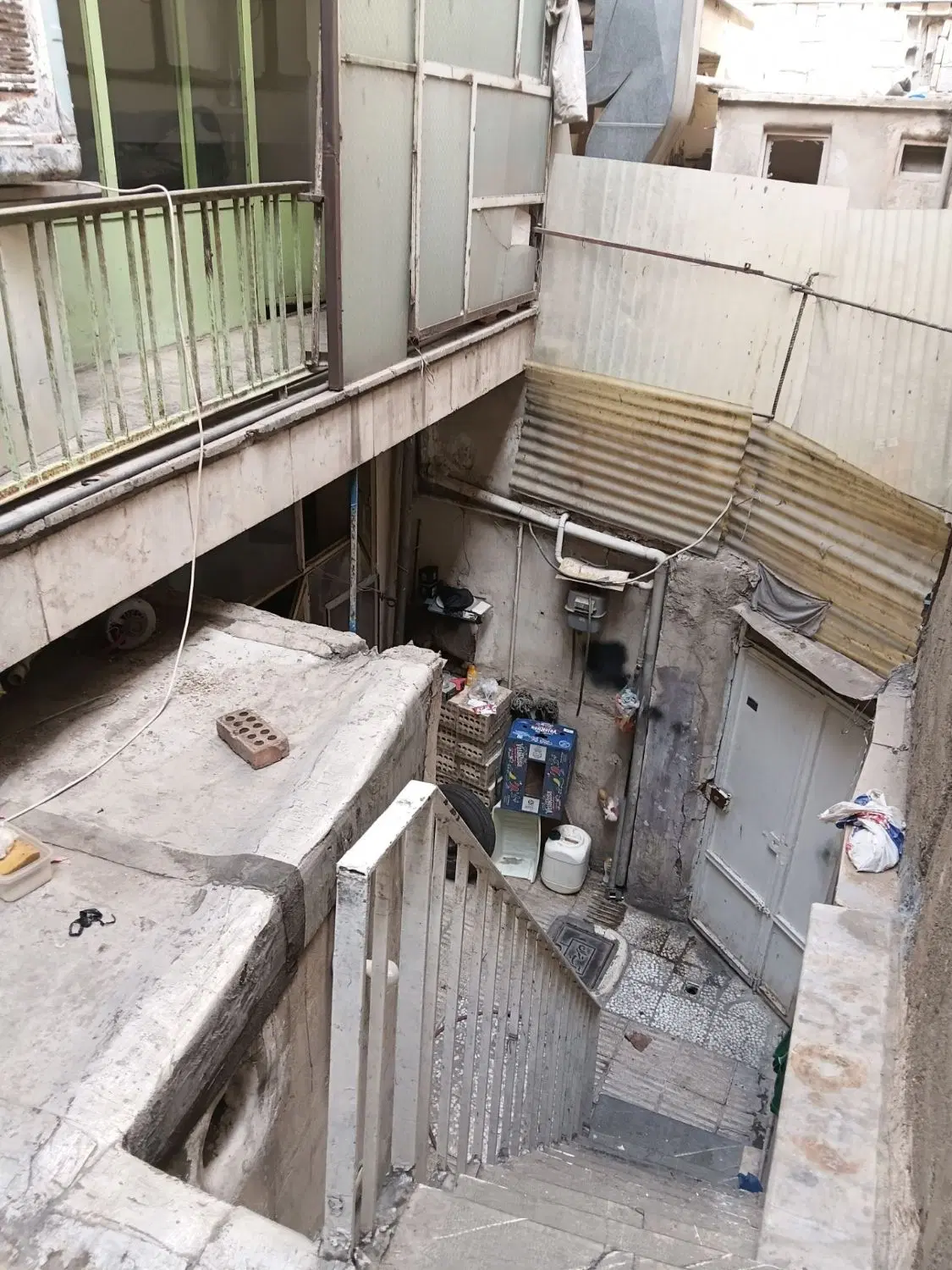 خانه کلنگی