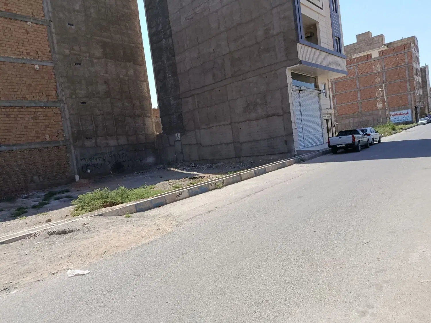 فروش زمین تجاری مسکونی در شهر فرون آباد