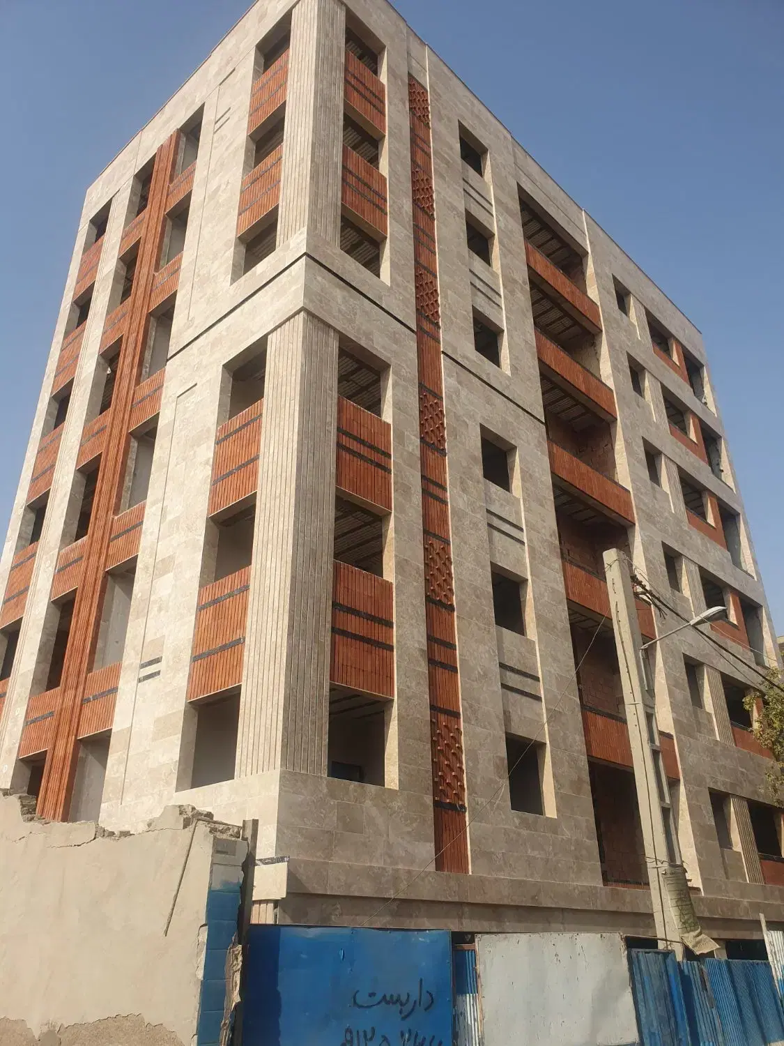 مسکن‌ملی ۱۰۰ متر