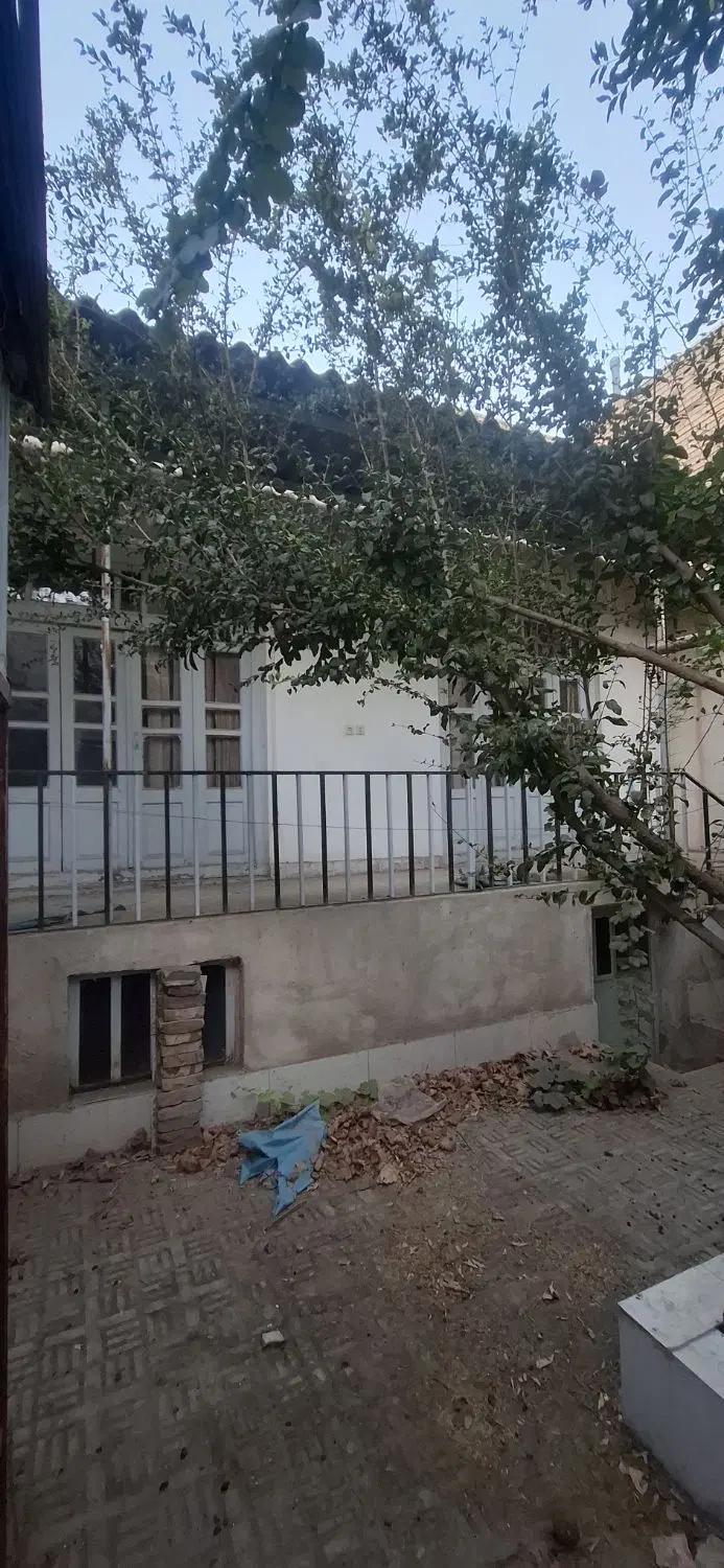 خونه قدیمی ، ویلایی