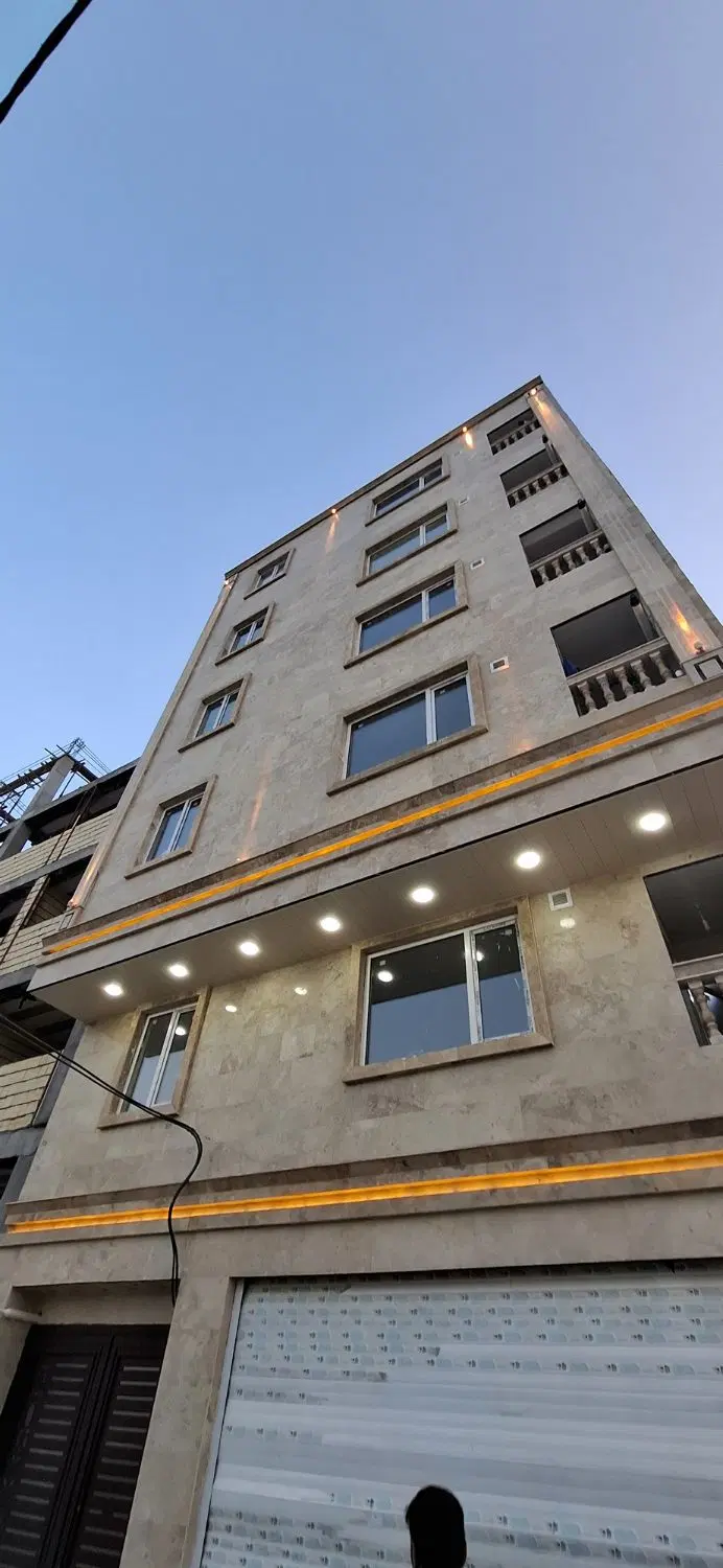 ۱۱۰متری دو خواب میانرود شهرک برق