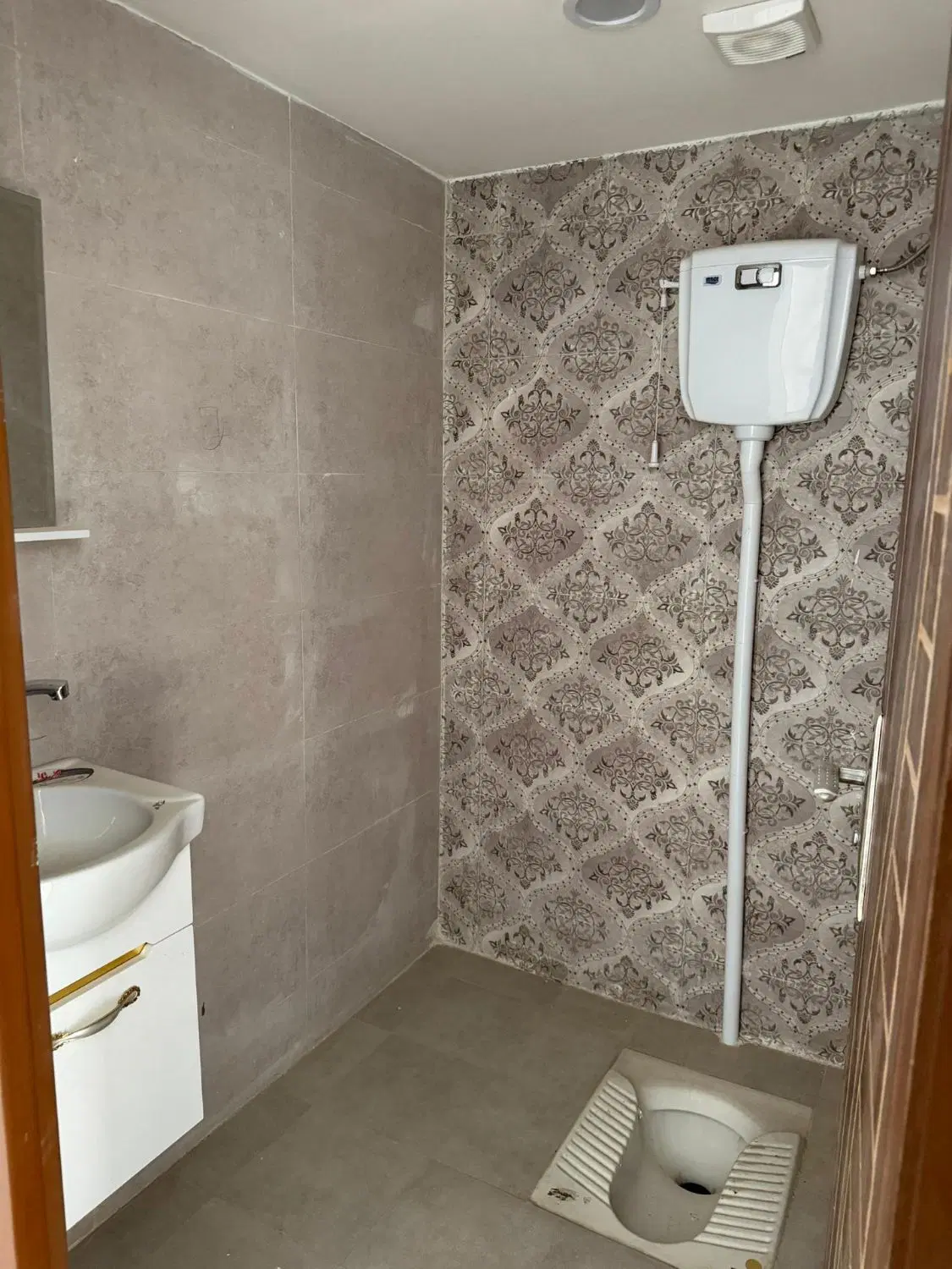 ۱۳۵ متری ۳خواب فاز یک شهرک سیمرغ یک خواب مستر