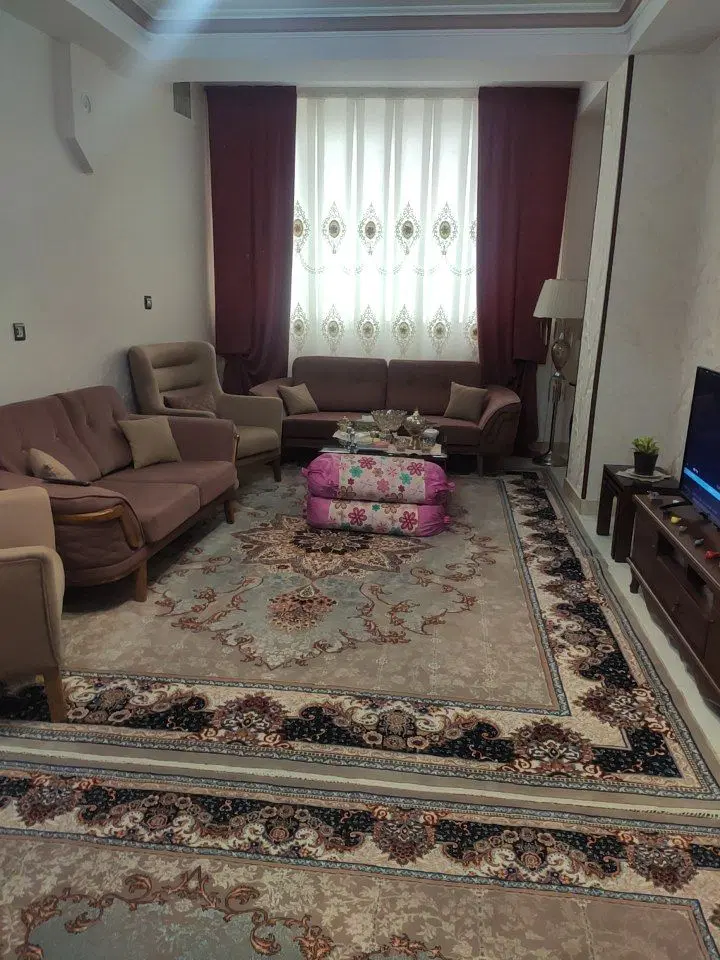 واحد ۷۰ متری سند دار