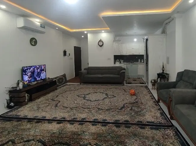عصمتیه 85متری 6واحدی 5طبقه